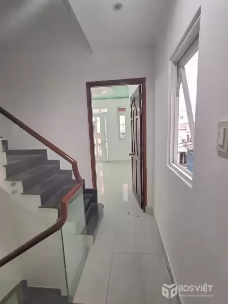 Gấp bán nhà CMT8- Quận 10 - 5 tâng - 7PN - 39m2 - Giá 7.8 tỷ