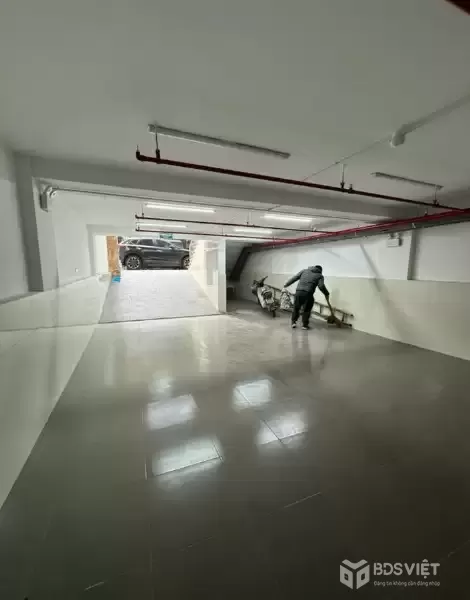 Bán Nhà Mặt Phố Nguyễn Ngọc Nại. Thanh Xuân. Thang Máy. Ô Tô. Vỉa Hè. DT 98m2. Giá 67.5 Tỷ.