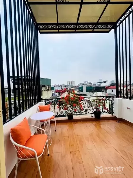 lạc long quân 38m x7 tầng thang máy 13,8 tỷ-ngõ thông,ô tô,full nội thất