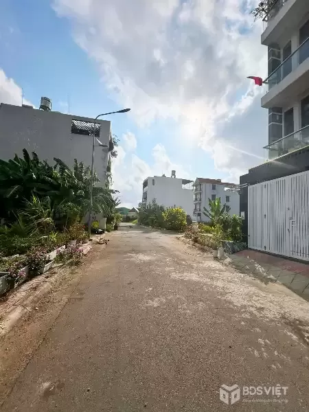 CẦN BÁN 118M2 ĐẤT THỔ CƯ ĐƯỜNG NHỰA TRONG KHU DÂN CƯ