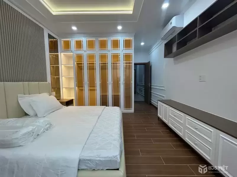 Mặt tiền đường số Khu Cư Xá Ngân hàng - Quận 7 - 4 tầng - Thang máy - 62m2 - 17.8 Tỷ