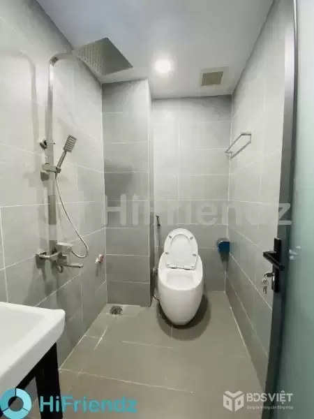 CHDV CMT8 - Quận 10 - 5 tầng - 5 Phòng - 56m2 - 11,8 ty còn TL