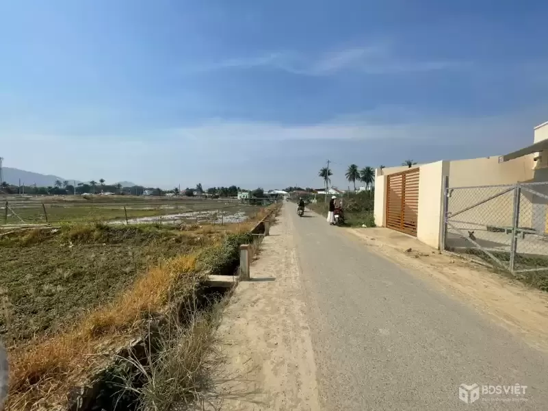 Bán đất tặng nhà Diên Phú – 102m² full thổ, đường nhựa 6m, giá 1,25 tỷ