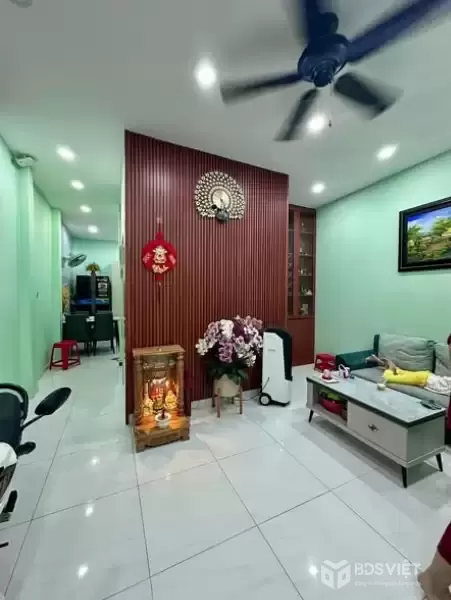 Nhà HXH Đường Trần Hưng Đạo Quận 5 Phường 1 Cũ.