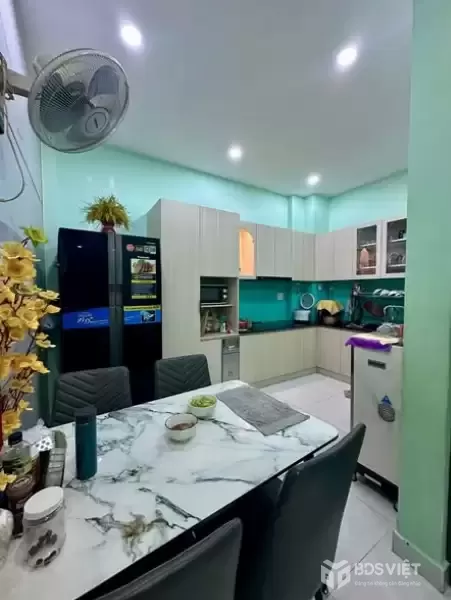 Nhà HXH Đường Trần Hưng Đạo Quận 5 Phường 1 Cũ.