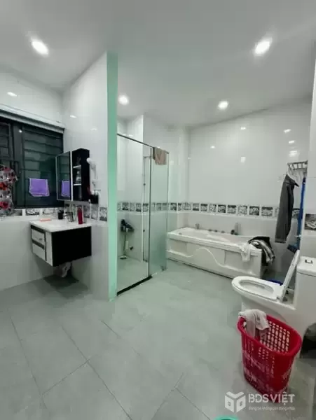 Nhà HXH Đường Trần Hưng Đạo Quận 5 Phường 1 Cũ.