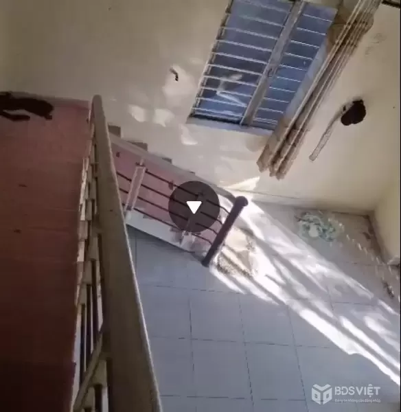 ♥ Cho thuê nhà MT Phó Đức Chính - Chính Hữu Nối Dài, 130m2, C4, 2pn 2WC, 7 triệu