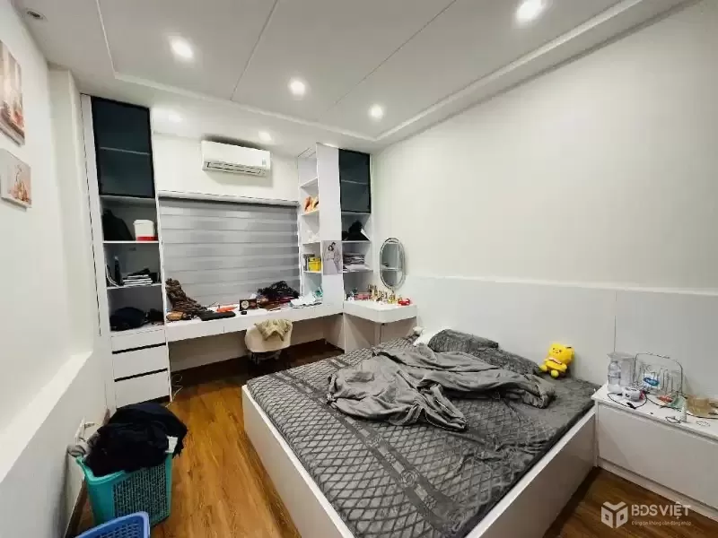 vĩnh phúc 48m x6 tầng 14,5 tỷ full nội thất,ngõ thông,ba gác tránh,gần ô tô