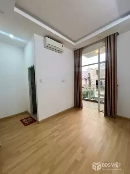 NHÀ MỚI ĐÓN TẾT - 4 LẦU - Ô TÔ ĐẬU CỬA-  LÃ XUÂN OAI - TĂNG NHƠN PHÚ A