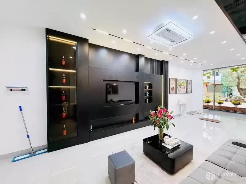 Bán Nhà Nguyễn Văn Trỗi. Thanh Xuân. 6 Tầng Thang Máy. Ô Tô. MT 4m. DT 50m2. Giá 19.7 Tỷ