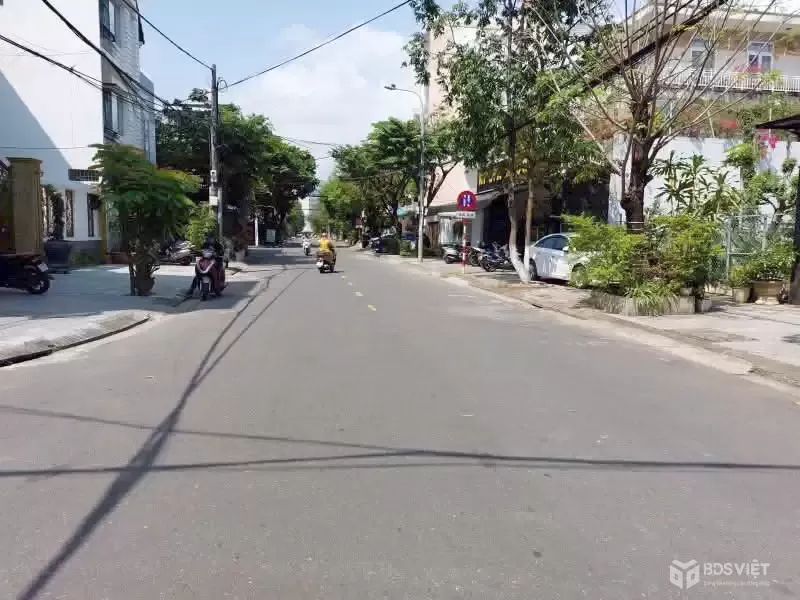 ĐẤT BIỂN SƠN TRÀ - GẦN BÃI TĂM PHẠM VĂN ĐỒNG - Đ.7m5 - 90M(5X18)