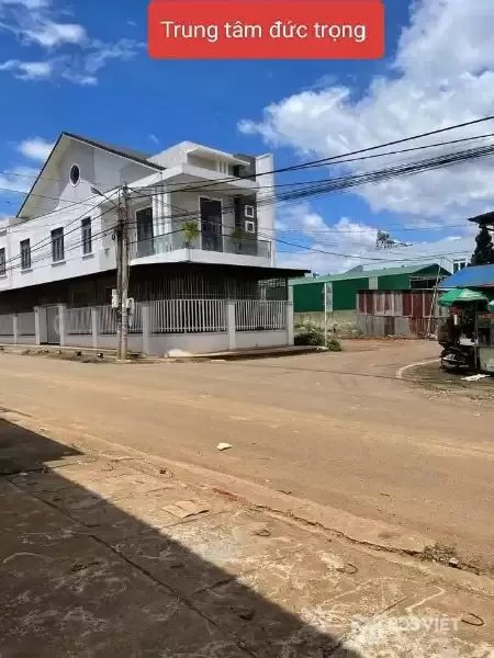 Bán nhà SRXD đường tăng bạt hổ - Liên nghĩa đức trọng - lâm đồng giá 6.8 tỷ