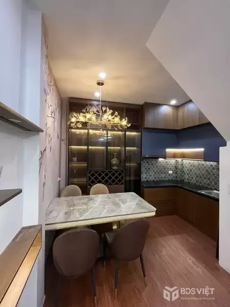 Bán nhà Bùi Xương Trạch, Thanh Xuân, gần phố, nở hậu, 34m2, 7.99 tỷ