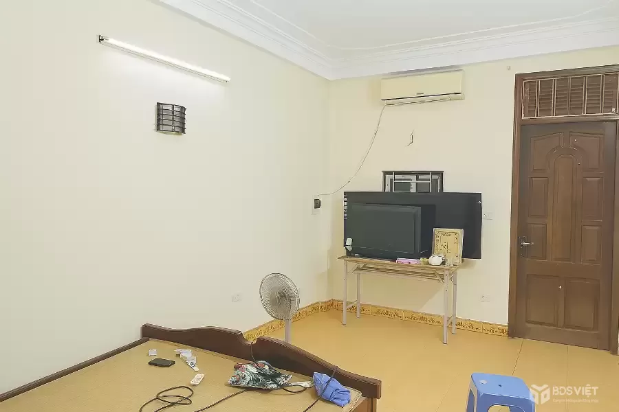 Bán nhà Định Công, Hoàng Mai, lô góc, gần ô tô, gần hồ, 30m2, 5.98 tỷ