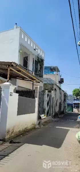 NHÀ RẺ VỊ TRÍ ĐẸP ĐÓN TẾT - 2 LẦU - Ô TÔ THÔNG - HOÀNG DIỆU 2 - LINH TRUNG