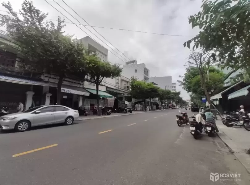 ♥ Mặt Tiền Núi Thành, gần 30/4, 205m2, ngang 12m, 3 tầng, KD Cực VIP, ~138tr/m2