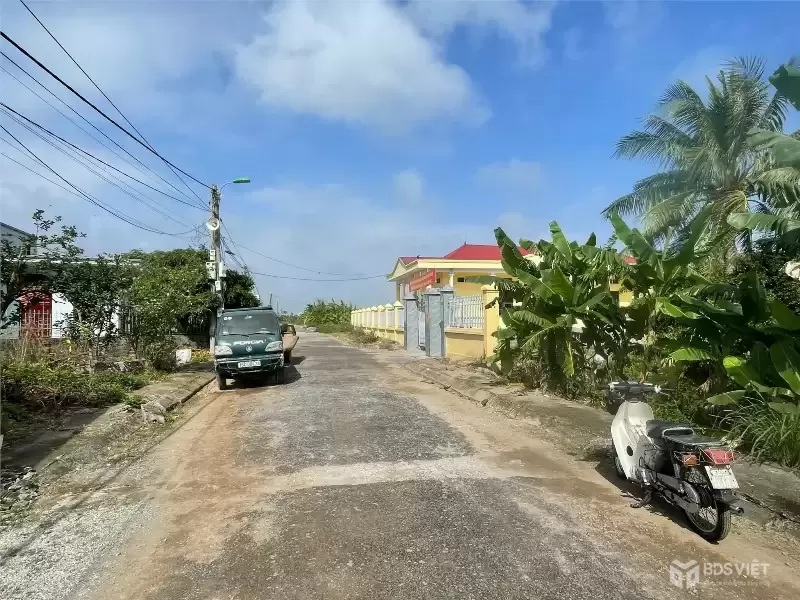 ĐẤT MẶT ĐƯỜNG ĐỨC HẬU – 100M2 – GIÁ 2 TỶ – TRỤC ĐƯỜNG ĐANG LÀM MỚI – ZALO 0567 222 555