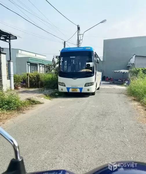 Bán 2 lô thổ cư liền kề sau chợ Nhựt Chánh , Bến Lức , Long An dt 100m2 giá 1,35 / 1 lô