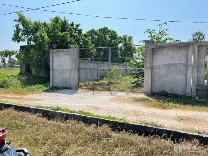 Bán đất thổ cư có tường rào bao quanh ở xã Đức Hòa Đông dt 360m2 giá 3 tỷ