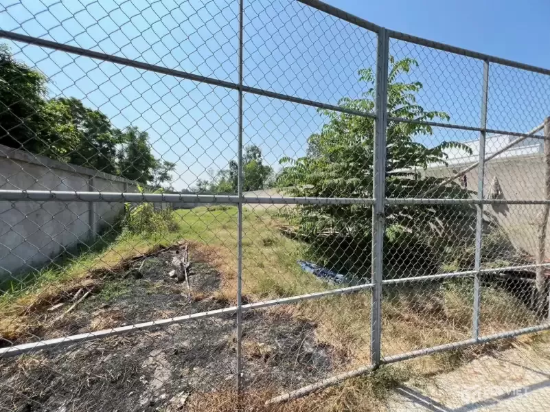 Bán đất thổ cư có tường rào bao quanh ở xã Đức Hòa Đông dt 360m2 giá 3 tỷ