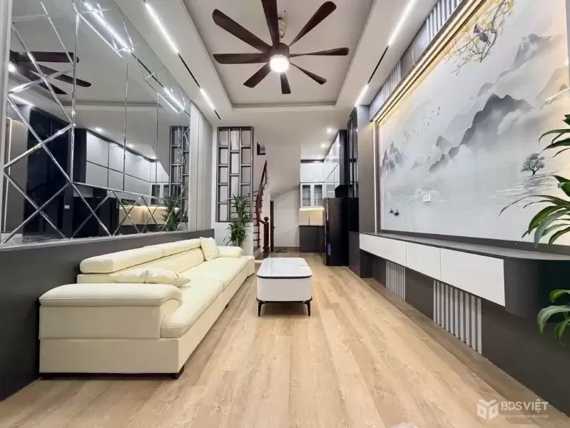 Bán nhà Kim Giang, Hoàng Mai, gần phố, full nội thất, 32m2, 8.6 tỷ(CTL)