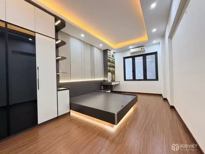 Bán nhà Kim Giang, Hoàng Mai, gần phố, full nội thất, 32m2, 8.6 tỷ(CTL)