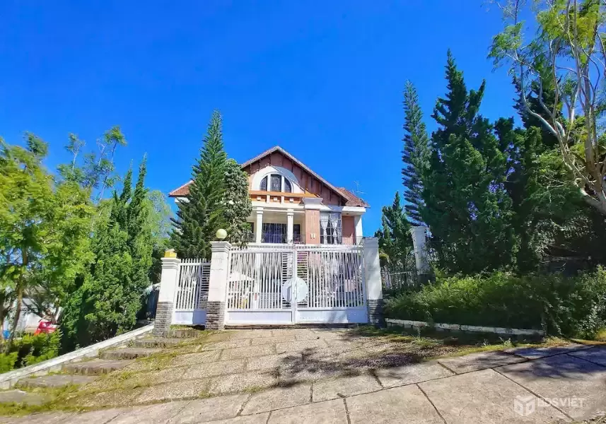 Cho thuê villa sân vườn đường Nguyễn Hữu Cảnh Phường 8 Đà Lạt giá 68 triệu