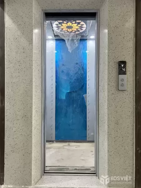 Bán Nhà Nguyễn Hoàng. Cầu Giấy. 8 Tầng Thang Máy. Ô Tô. MT 5m. DT 89m2. Giá 28.5 Tỷ.