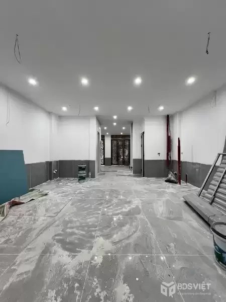 Bán Nhà Nguyễn Hoàng. Cầu Giấy. 8 Tầng Thang Máy. Ô Tô. MT 5m. DT 89m2. Giá 28.5 Tỷ.