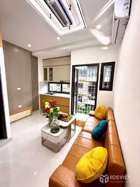 căn hộ tập thể nghĩa tân 50m 2 ngủ 2,95 tỷ-full nội thất đẹp