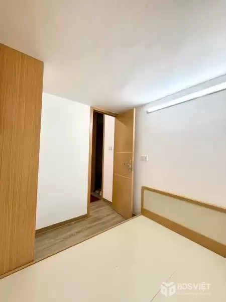 căn hộ tập thể nghĩa tân 50m 2 ngủ 2,95 tỷ-full nội thất đẹp