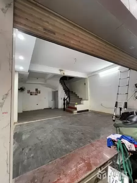 lạc long quân 35m x5 tầng 10 tỷ,ngõ ô tô,kinh doanh,thông các ngả