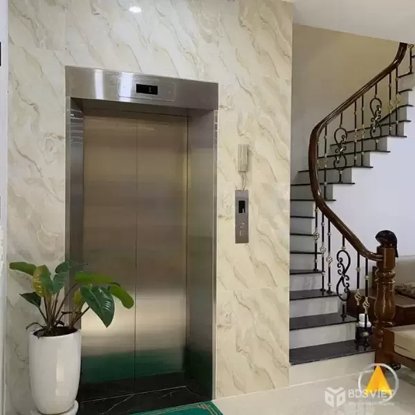 CHỈ 8,5 TỶ – NHÀ 5 TẦNG THANG MÁY – MẶT NGÕ – TRUNG TÂM HAI BÀ TRƯNG