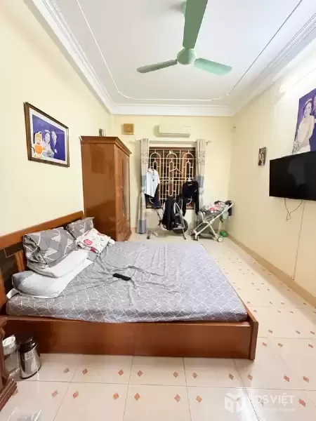 Bán Nhà Nguyễn Viết Xuân. Thanh Xuân. Lô Góc. Ô Tô. DT 75m2. MT 5m. 4 Tầng. Giá 23.9 Tỷ