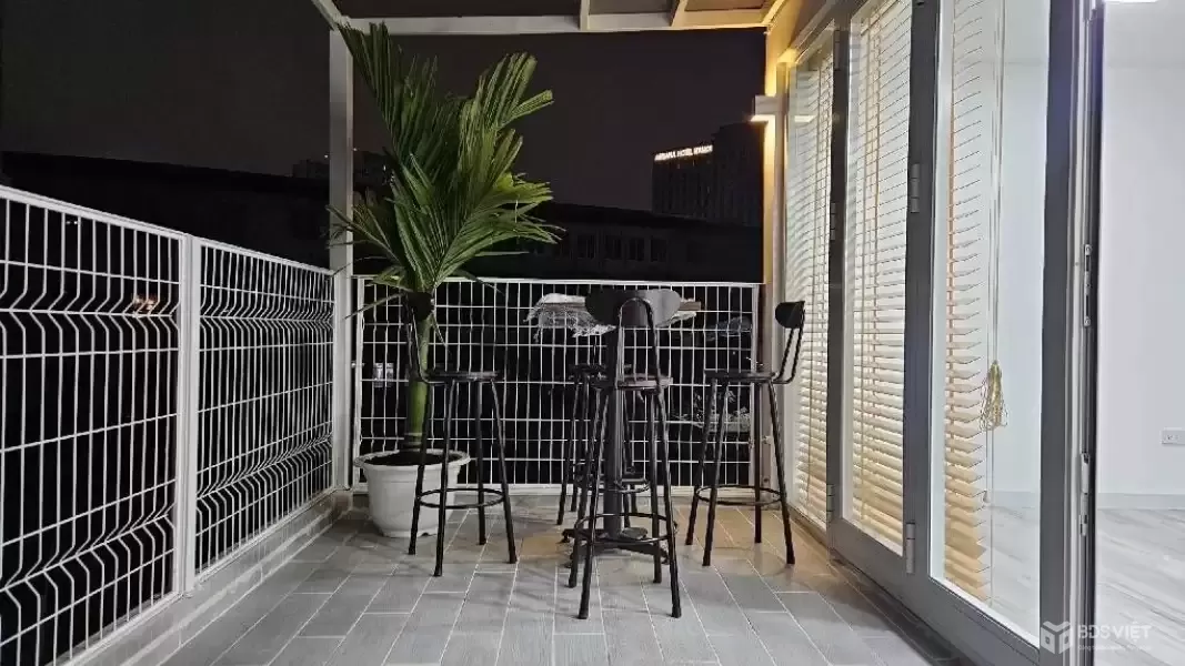 bán nhà láng hạ 38m x6 tầng thang máy 12,35 tỷ lô góc