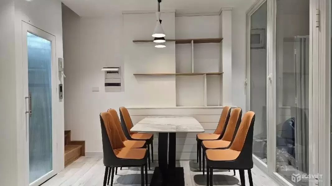 bán nhà láng hạ 38m x6 tầng thang máy 12,35 tỷ lô góc