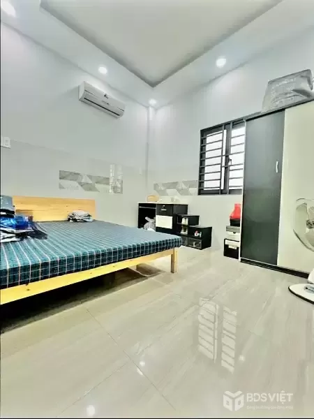 Nhà MT Đường Nguyễn Bá Tòng, Phường 11 Quận Tân Bình Cũ.