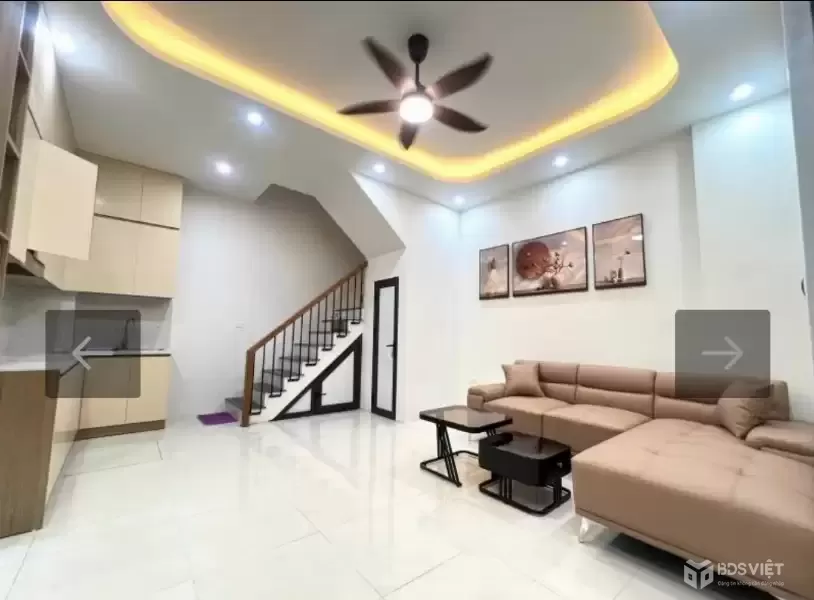 Ô TÔ ĐỖ CỬA – 5 TẦNG – 5 NGỦ – 9.08 TỶ – TRƯỜNG CHINH