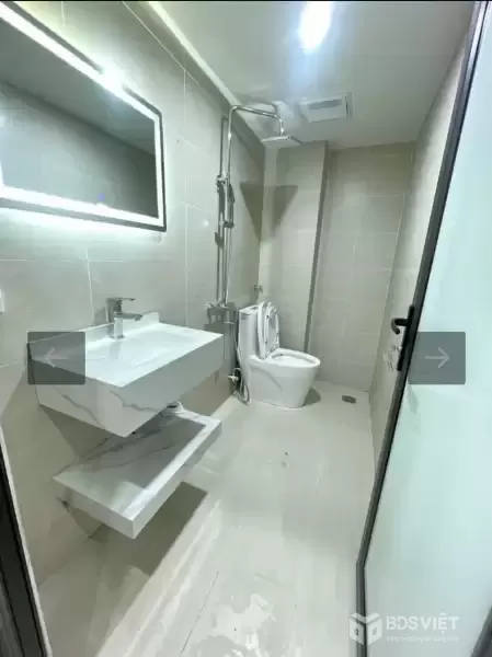 Ô TÔ ĐỖ CỬA – 5 TẦNG – 5 NGỦ – 9.08 TỶ – TRƯỜNG CHINH