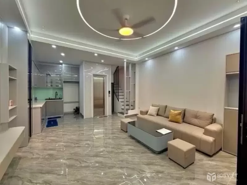 Bán nhà Ngọc Hồi, Hoàng Mai, Ô tô, 6T thang Máy, 40m2, 9.5 tỷ