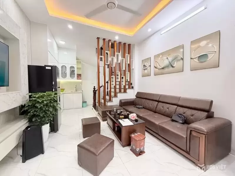 Bán nhà Bằng Liệt, Hoàng Mai, Ô tô gần, nở hậu, sẵn ở đón tết, 33m2, 8.1 tỷ