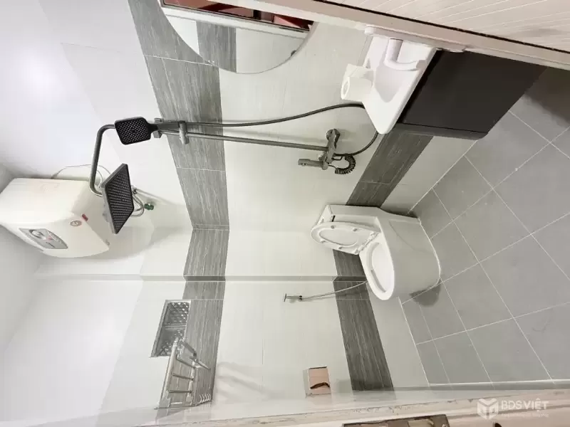 Bán nhà Bằng Liệt, Hoàng Mai, Ô tô gần, nở hậu, sẵn ở đón tết, 33m2, 8.1 tỷ