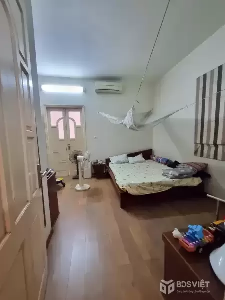 Bán Nhà Mặt Phố Nguyễn Cảnh Dị. Hoàng Mai. Lô Góc. Ô Tô. Vỉa Hè. DT 90m2. MT 6.2m. Giá 34.8 Tỷ