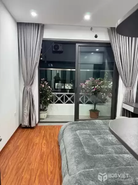 Bán Nhà Nguyễn Chí Thanh. Đống Đa. Ô Tô. DT 45m2. MT 4m. 5 Tầng. Giá 20.8 Tỷ.