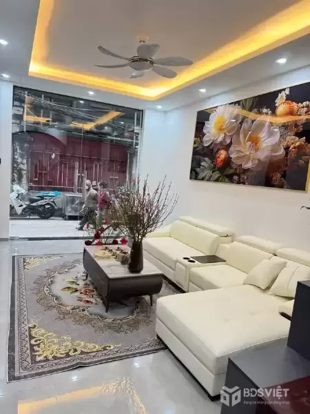 Bán Nhà Nguyễn Chí Thanh. Đống Đa. Ô Tô. DT 45m2. MT 4m. 5 Tầng. Giá 20.8 Tỷ.