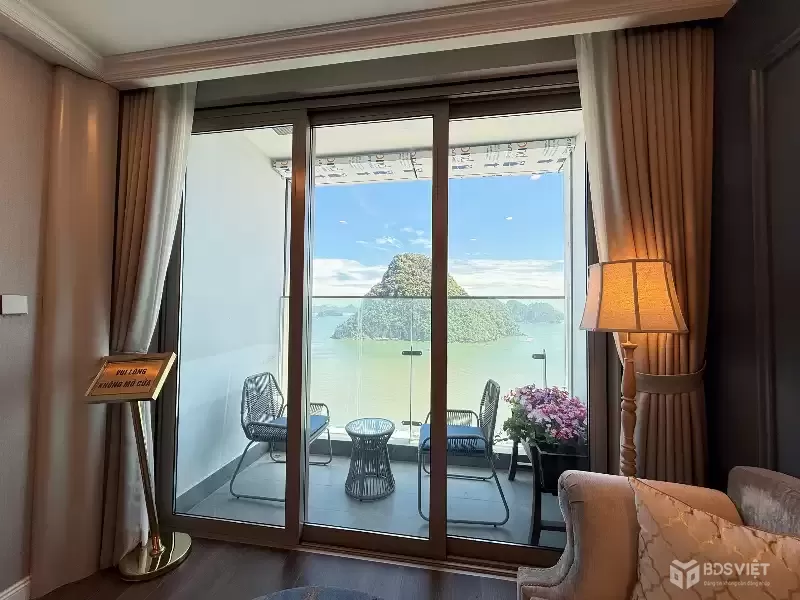 Căn ngoại giao toà A đẹp nhất Crystal Vân Đồn 34m² tầng trung, chỉ 400 triệu ký HĐMB. Giá chỉ 2.3tỷ