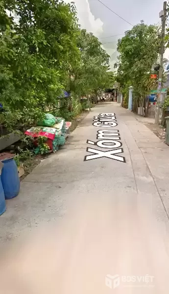 CẦN BÁN 140M2 HAI NHÀ 1 TẤM MT ĐƯỜNG XÓM GIỮA