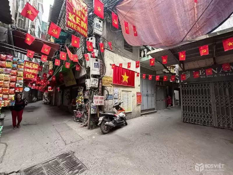 ????GIỮ TIỀN!: sát Văn Miếu Quốc Tử Giám – mặt tiền 4m – ngõ nông Văn Hương