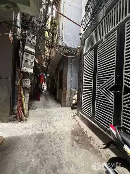 ????GIỮ TIỀN!: sát Văn Miếu Quốc Tử Giám – mặt tiền 4m – ngõ nông Văn Hương