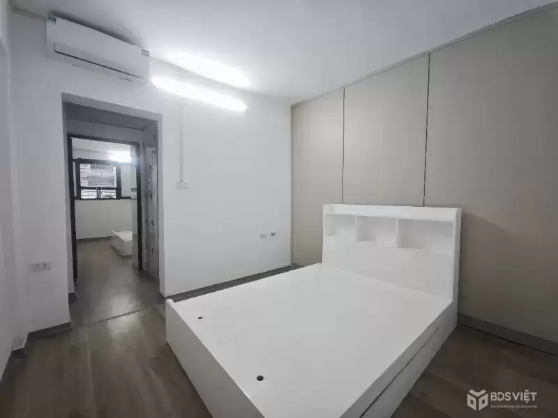 tập thể bắc nghĩa tân,tầng 2- DT 60m giá 4,46 tỷ-full nội thất, ô tô đỗ cầu thang